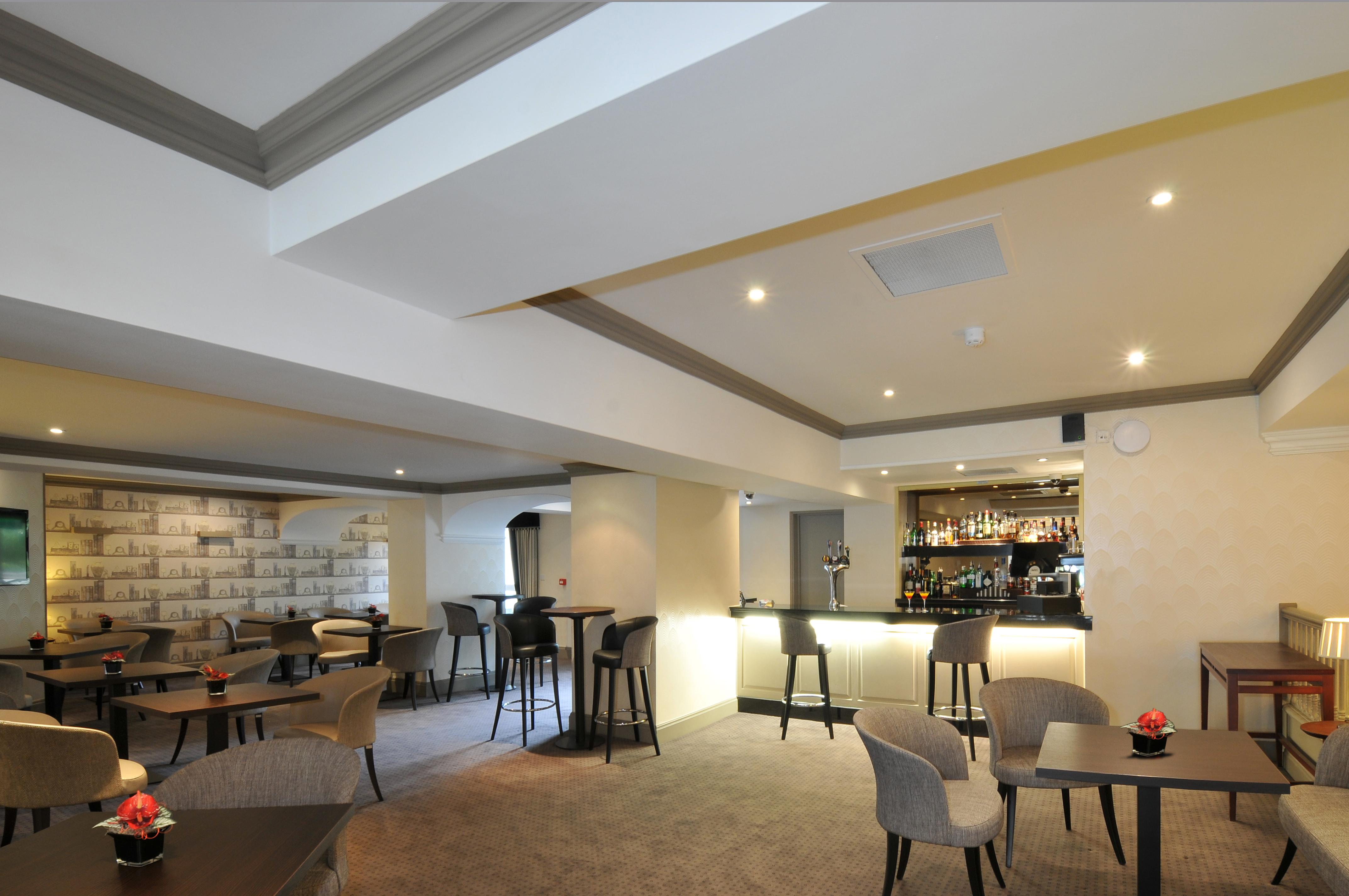 Bromley Court Hotel London Exterior photo