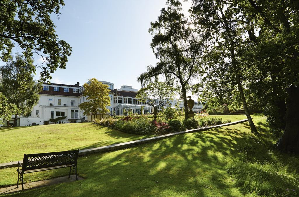 Bromley Court Hotel London Exterior photo